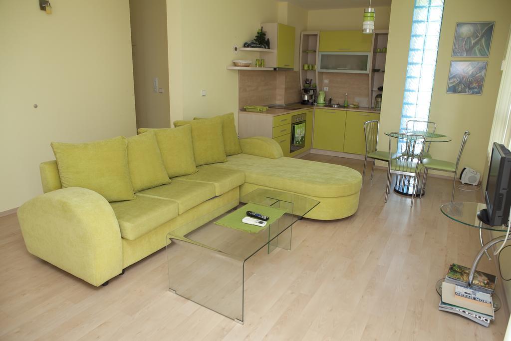 Spa Villa Crystal Hisarya Room photo