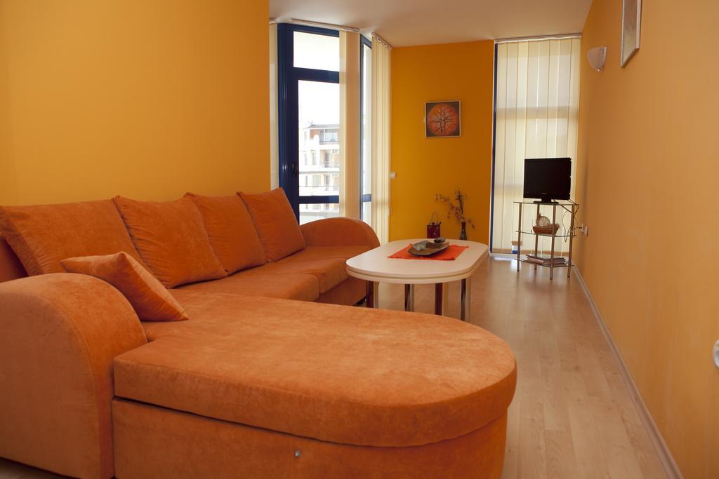 Spa Villa Crystal Hisarya Room photo
